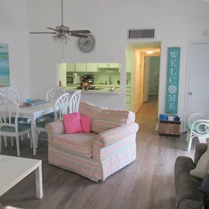 Apartment Sunny Miramar Half Mi To Access! 