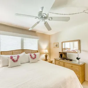 Apartment Manualoha 203 